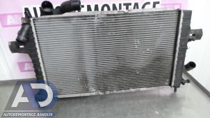 Gebruikte Radiateur Opel Astra H (L48) 1.7 CDTi 16V Prijs € 49,99 Margeregeling aangeboden door Autodemontage Aandijk