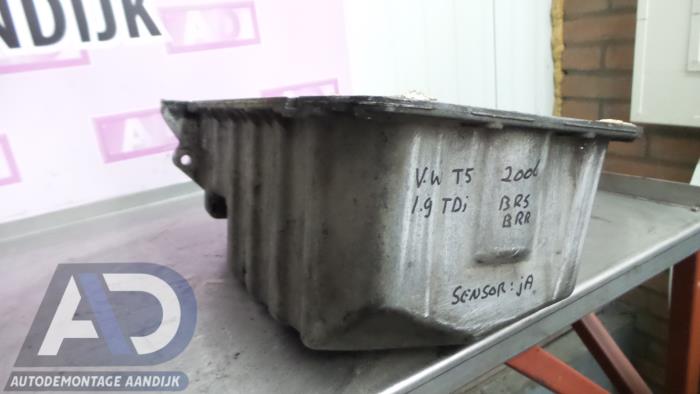Gebruikte Carterpan Volkswagen Transporter T5 1.9 TDi Prijs € 49,99 Margeregeling aangeboden door Autodemontage Aandijk