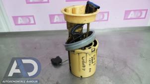 Gebruikte Opvoerpomp Volkswagen Transporter T5 1.9 TDi Prijs € 69,99 Margeregeling aangeboden door Autodemontage Aandijk