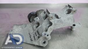 Gebruikte Aircopomp Steun Renault Megane III Berline (BZ) 1.6 16V Prijs € 39,99 Margeregeling aangeboden door Autodemontage Aandijk