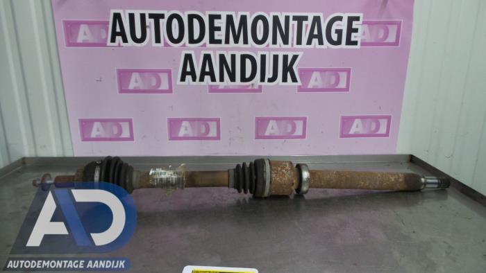 Gebruikte Aandrijfas rechts-voor Ford Focus 2 Wagon 1.6 TDCi 16V 110 Prijs € 39,99 Margeregeling aangeboden door Autodemontage Aandijk
