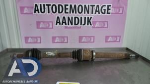 Gebruikte Aandrijfas rechts-voor Ford Focus 2 Wagon 1.6 TDCi 16V 110 Prijs € 39,99 Margeregeling aangeboden door Autodemontage Aandijk