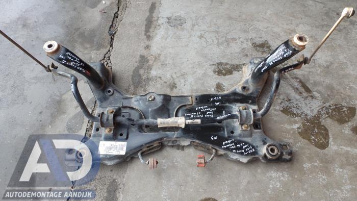 Gebruikte Subframe Ford Focus 2 Wagon 1.6 TDCi 16V 110 Prijs € 49,99 Margeregeling aangeboden door Autodemontage Aandijk