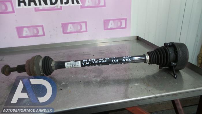 Gebruikte Steekas links-achter Volkswagen Tiguan (5N1/2) 2.0 TDI 16V 4Motion Prijs € 29,99 Margeregeling aangeboden door Autodemontage Aandijk