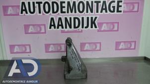 Gebruikte Motorsteun Mercedes Vito (639.6) 2.2 109 CDI 16V Prijs € 29,00 Margeregeling aangeboden door Autodemontage Aandijk