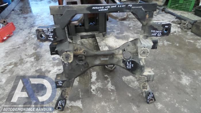 Gebruikte Subframe Mercedes Vito (639.6) 2.2 109 CDI 16V Prijs € 124,99 Margeregeling aangeboden door Autodemontage Aandijk