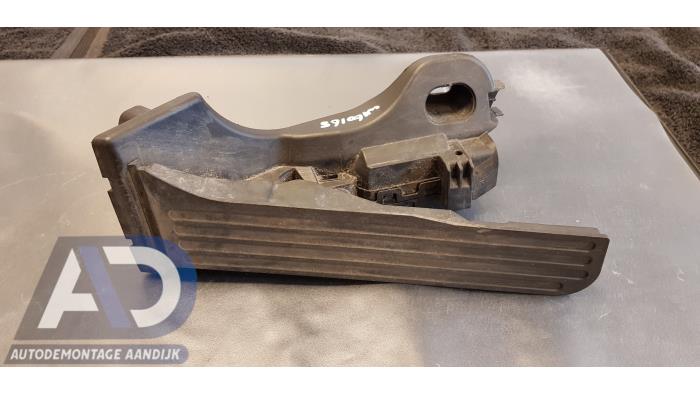 Gebruikte Gaspedaalpositie Sensor Volkswagen Caddy Combi III (2KB,2KJ) 1.9 TDI Prijs € 19,99 Margeregeling aangeboden door Autodemontage Aandijk