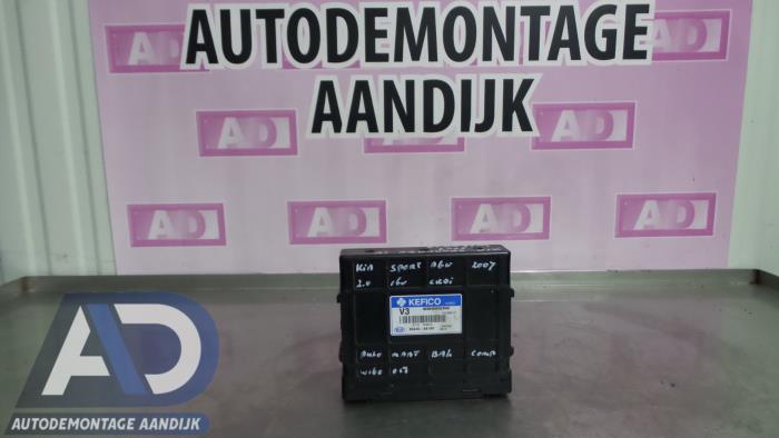 Gebruikte Computer Automatische Bak Kia Sportage (JE) 2.0 CRDi 16V VGT 4x2 Prijs € 49,99 Margeregeling aangeboden door Autodemontage Aandijk