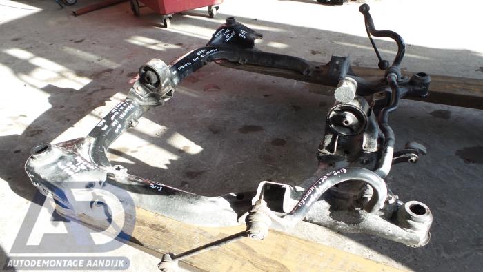 Subframe van een Hyundai i30 (FD) 1.4 CVVT 16V 2011