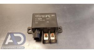 Gebruikte Gloeirelais Mercedes E (W211) 2.7 E-270 CDI 20V Prijs € 24,99 Margeregeling aangeboden door Autodemontage Aandijk