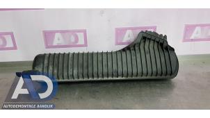 Gebruikte Inlaatspruitstuk Ford Kuga I 2.5t 20V Prijs € 39,99 Margeregeling aangeboden door Autodemontage Aandijk