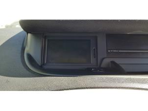 Gebruikte Navigatie Systeem Renault Scénic III (JZ) 2.0 dCi 16V Autom. Prijs € 175,00 Margeregeling aangeboden door Autodemontage Aandijk