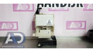 Gebruikte Zekeringkast Peugeot 108 1.2 VTi 12V Prijs € 100,00 Margeregeling aangeboden door Autodemontage Aandijk