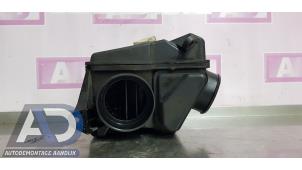 Gebruikte Luchtfilterhuis Mercedes C Estate (S204) 1.6 C-180K 16V BlueEfficiency Prijs € 30,00 Margeregeling aangeboden door Autodemontage Aandijk