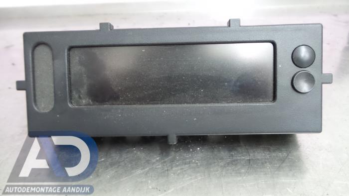 Gebruikte Display Interieur Renault Clio III (BR/CR) 1.5 dCi 85 Prijs € 24,99 Margeregeling aangeboden door Autodemontage Aandijk