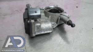 Gebruikte Gasklephuis Opel Insignia 2.0 CDTI 16V 130 Ecotec Prijs € 39,99 Margeregeling aangeboden door Autodemontage Aandijk