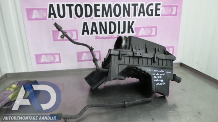 Gebruikte Luchtfilterhuis Opel Insignia 2.0 CDTI 16V 130 Ecotec Prijs € 34,99 Margeregeling aangeboden door Autodemontage Aandijk