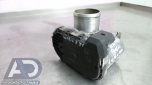 Gebruikte Gasklephuis Renault Trafic New (FL) 2.0 dCi 16V 115 Prijs € 39,99 Margeregeling aangeboden door Autodemontage Aandijk