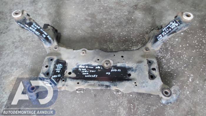 Gebruikte Subframe Ford C-Max (DXA) 1.6 TDCi 16V Prijs € 124,99 Margeregeling aangeboden door Autodemontage Aandijk