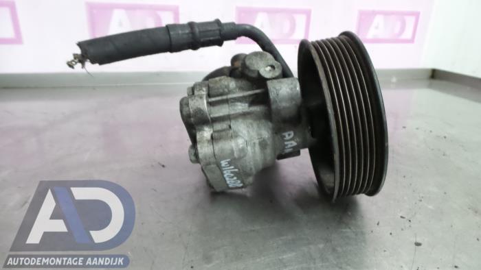 Gebruikte Stuurbekrachtiging Pomp Kia Sorento I (JC) 2.5 CRDi 16V VGT Prijs € 49,99 Margeregeling aangeboden door Autodemontage Aandijk