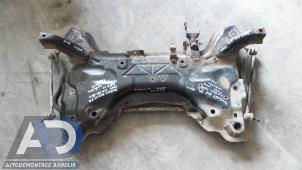 Gebruikte Subframe Peugeot 307 CC (3B) 2.0 16V Prijs € 74,99 Margeregeling aangeboden door Autodemontage Aandijk