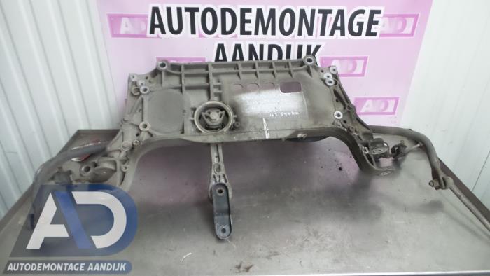 Gebruikte Subframe Volkswagen Passat Variant (365) 2.0 TSI 16V Prijs € 49,99 Margeregeling aangeboden door Autodemontage Aandijk