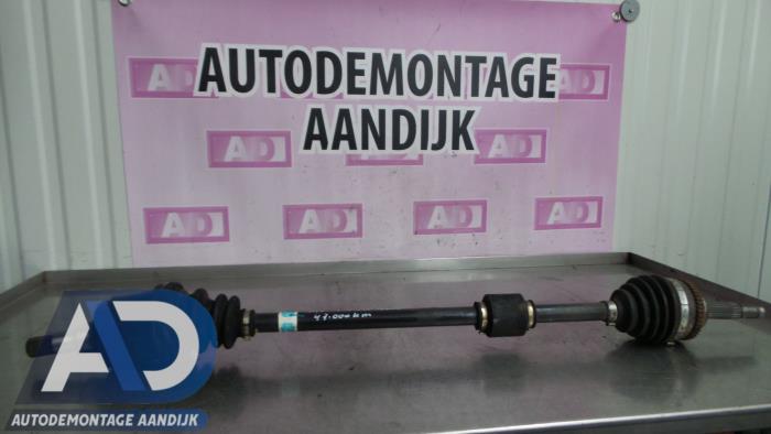 Gebruikte Aandrijfas rechts-voor Chevrolet Kalos (SF48) 1.4 16V Prijs € 34,99 Margeregeling aangeboden door Autodemontage Aandijk