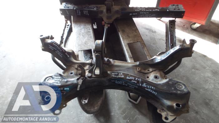 Gebruikte Subframe Toyota Auris (E15) 1.6 Dual VVT-i 16V Prijs € 99,99 Margeregeling aangeboden door Autodemontage Aandijk