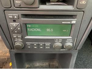 Gebruikte Radio CD Speler Volvo V40 (VW) 1.8 16V Prijs € 75,00 Margeregeling aangeboden door Autodemontage Aandijk