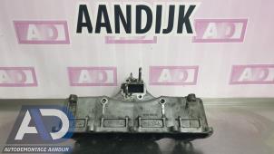 Gebruikte Spruitstuk Inlaat Toyota RAV4 (A3) 2.2 D-4D 16V 4x4 Prijs € 49,99 Margeregeling aangeboden door Autodemontage Aandijk