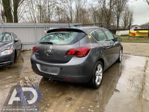 Gebruikte Tank Opel Astra J (PC6/PD6/PE6/PF6) 1.6 16V Ecotec Prijs € 79,99 Margeregeling aangeboden door Autodemontage Aandijk