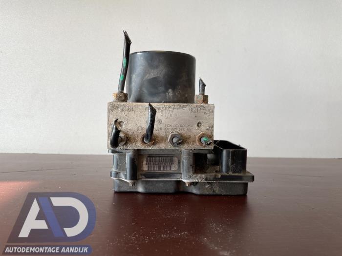 Gebruikte ABS Pomp Volkswagen Fox (5Z) 1.4 TDI Prijs € 39,99 Margeregeling aangeboden door Autodemontage Aandijk
