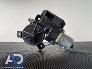 Gebruikte Motor electrisch raam Volkswagen Polo V (6R) 1.2 TSI Prijs € 19,99 Margeregeling aangeboden door Autodemontage Aandijk