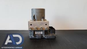 Gebruikte ABS Pomp Jaguar XF (CC9) 3.0 D V6 24V Prijs € 199,99 Margeregeling aangeboden door Autodemontage Aandijk