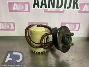 Gebruikte Tank element Pomp Volkswagen Golf III (1H1) 1.8 CL,GL Prijs € 39,99 Margeregeling aangeboden door Autodemontage Aandijk