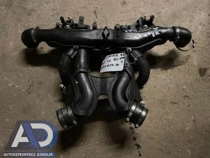 Gebruikte Inlaatspruitstuk Landrover Range Rover Sport (LS) 3.6 TDV8 32V Prijs € 149,99 Margeregeling aangeboden door Autodemontage Aandijk