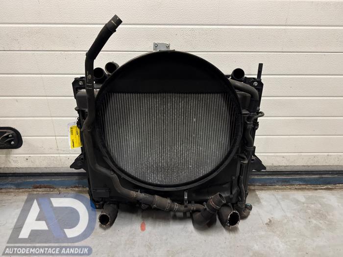 Gebruikte Radiateur Landrover Range Rover Sport (LS) 3.6 TDV8 32V Prijs € 149,99 Margeregeling aangeboden door Autodemontage Aandijk