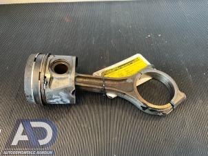 Gebruikte Zuiger Landrover Range Rover Sport (LS) 3.6 TDV8 32V Prijs € 49,99 Margeregeling aangeboden door Autodemontage Aandijk