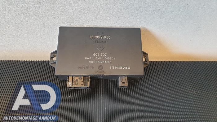 Gebruikte PDC Module Peugeot 607 (9D/U) 2.2 16V Prijs € 29,99 Margeregeling aangeboden door Autodemontage Aandijk