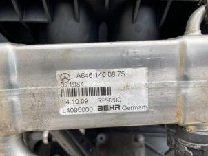 Gebruikte EGR koeler Mercedes C (W203) 2.2 C-220 CDI 16V Prijs € 49,99 Margeregeling aangeboden door Autodemontage Aandijk