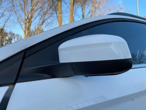 Gebruikte Buitenspiegel links Ford Mondeo IV Wagon 2.0 TDCi 140 16V Prijs € 49,99 Margeregeling aangeboden door Autodemontage Aandijk