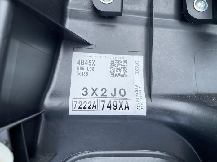 Deurbekleding 4Deurs links-achter van een Mitsubishi Outlander (GF/GG) 2.0 16V PHEV 4x4 2014
