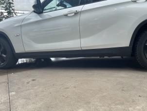 Gebruikte Sideskirt links BMW X1 (E84) sDrive 20d 2.0 16V Prijs € 69,99 Margeregeling aangeboden door Autodemontage Aandijk