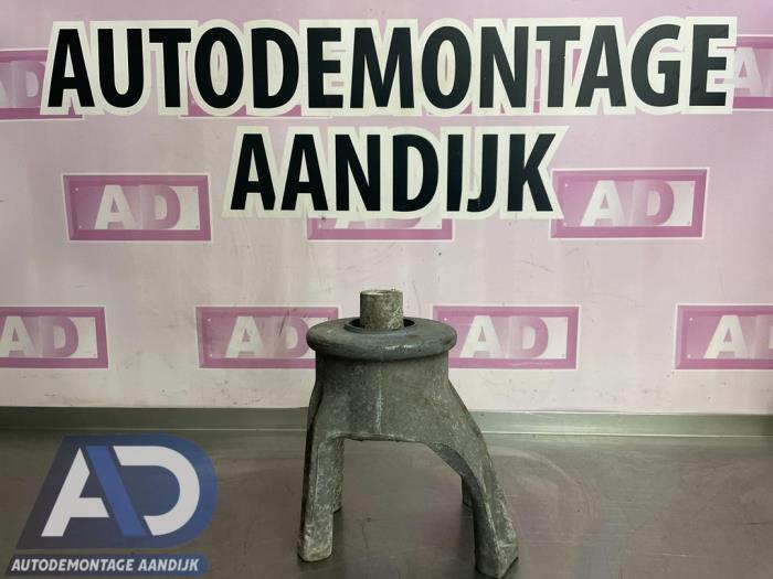 Gebruikte Motorrubber Volkswagen Transporter T5 2.5 TDi PF Prijs € 29,99 Margeregeling aangeboden door Autodemontage Aandijk