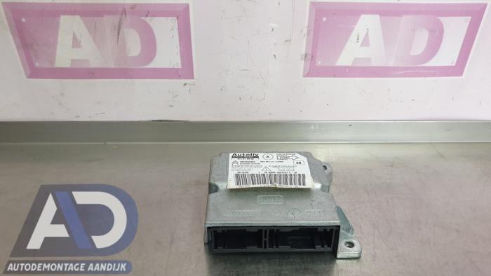 Airbag Module van een Peugeot Partner Tepee (7A/B/C/D/E/F/G/J/P/S) 1.6 HDI 90 16V Phase 1 2010