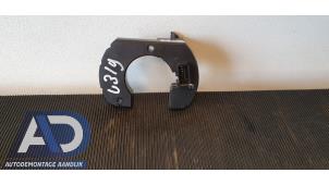 Gebruikte Stuurkolom module Mercedes E (W211) 3.2 E-320 CDI 24V Prijs € 29,99 Margeregeling aangeboden door Autodemontage Aandijk