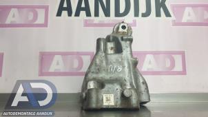 Gebruikte Motorsteun Mercedes E Estate (S212) E-200 CDI 16V BlueEfficiency,BlueTEC Prijs € 19,99 Margeregeling aangeboden door Autodemontage Aandijk