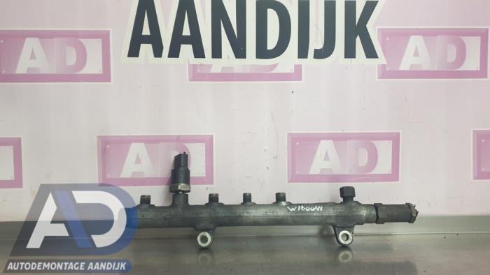 Gebruikte Injector brug Opel Vivaro 1.9 DI Prijs € 39,99 Margeregeling aangeboden door Autodemontage Aandijk