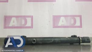 Gebruikte Injector brug Mercedes ML II (164/4JG) 3.0 ML-320 CDI 4-Matic V6 24V Prijs € 74,99 Margeregeling aangeboden door Autodemontage Aandijk