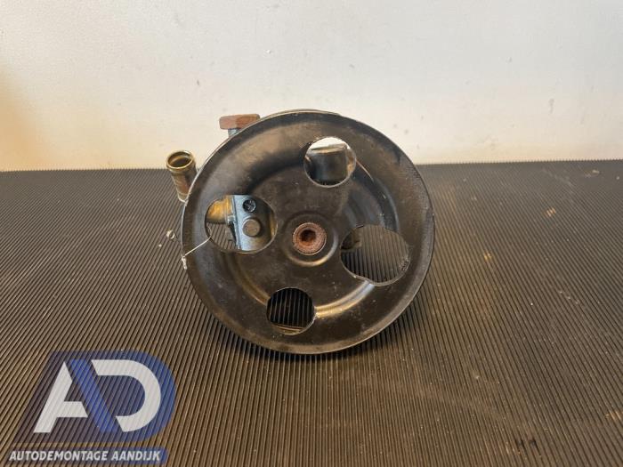 Gebruikte Pomp Servo Suzuki Vitara (ET/FT/TA) 2.0 HDI Wagon Prijs € 49,99 Margeregeling aangeboden door Autodemontage Aandijk